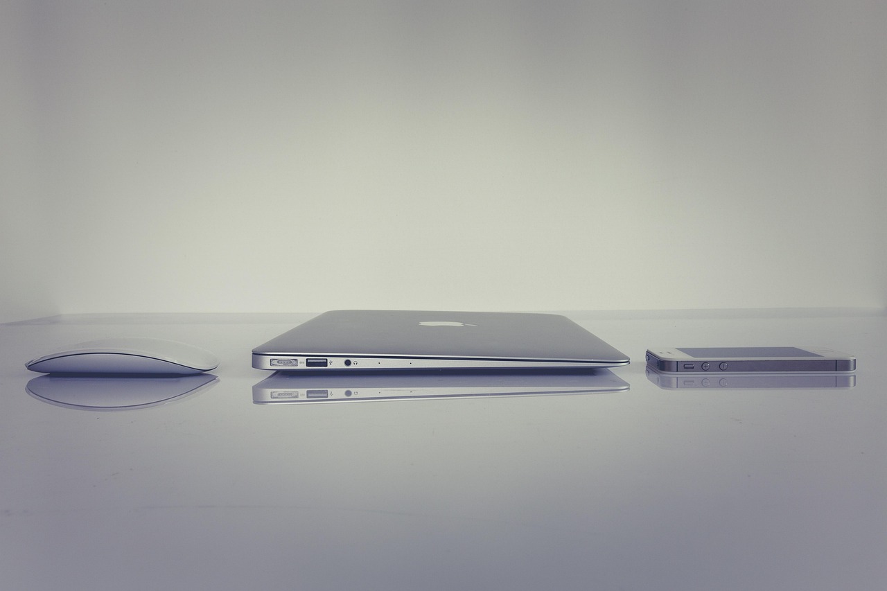 iPhone 5,经典依旧,还是时代遗物? iPhone 5,经典依旧,还是时代遗物?